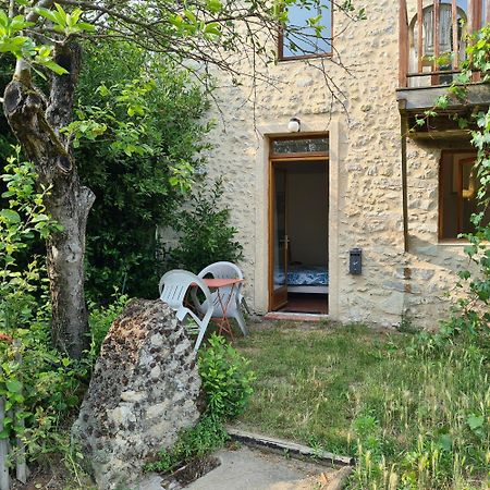 Apartamento La Ferme des Acacias Ormoy-la-Riviere Exterior foto